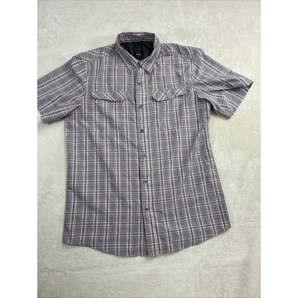 Wrangler ATG All Terrain Gear Medium Plaid Short Sleeve Button-Up Shirt Blue Red